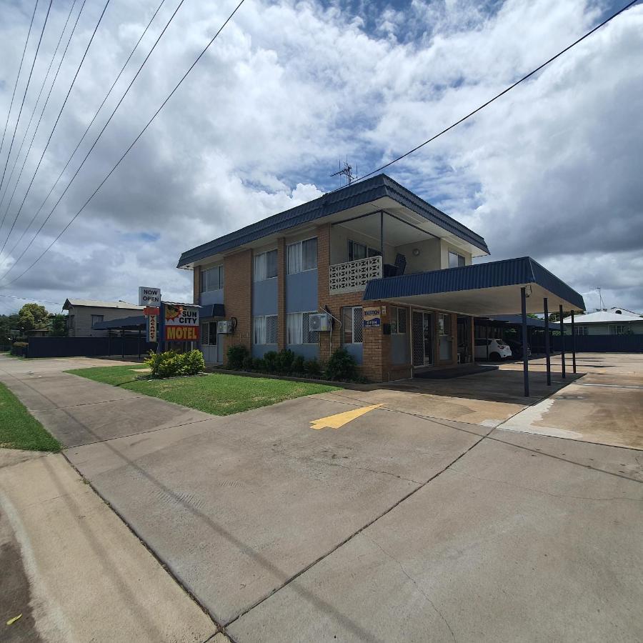 Sun City Motel Bundaberg Buitenkant foto